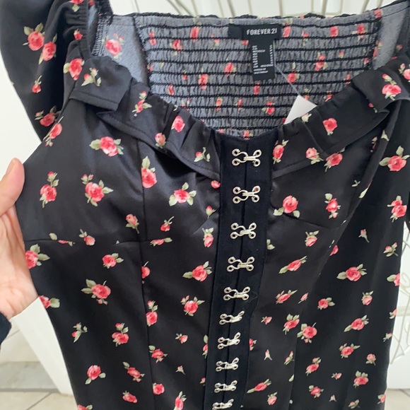 NWT! Forever 21 Satin Rose Corset Style Puff Sleeve Mini Dress - Picture 2 of 11